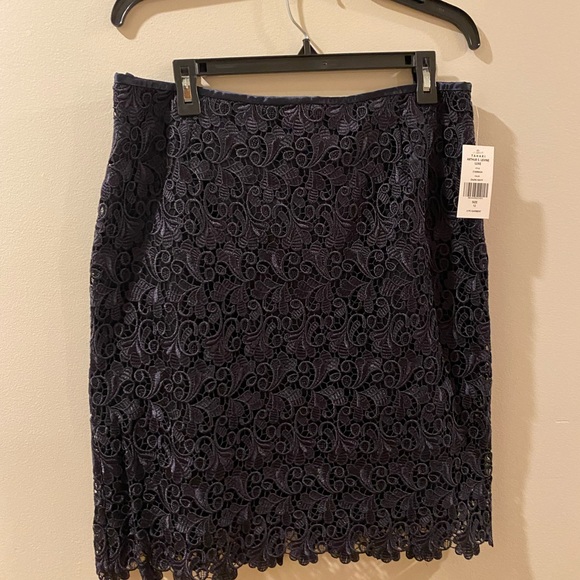 TAHARI 2-piece suit, navy, rhinestone accent button, lace skirt, size 12, NWT - Picture 8 of 9